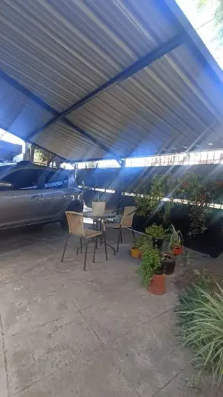 - CHALET DE 4 AMBIENTES EN UNA PLANTA foto 2
