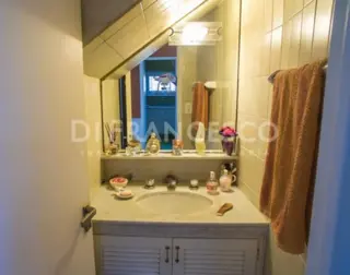 Hermoso departamento. 2 plantas. 2 dormitorios. Pleno centro con cochera. foto 5