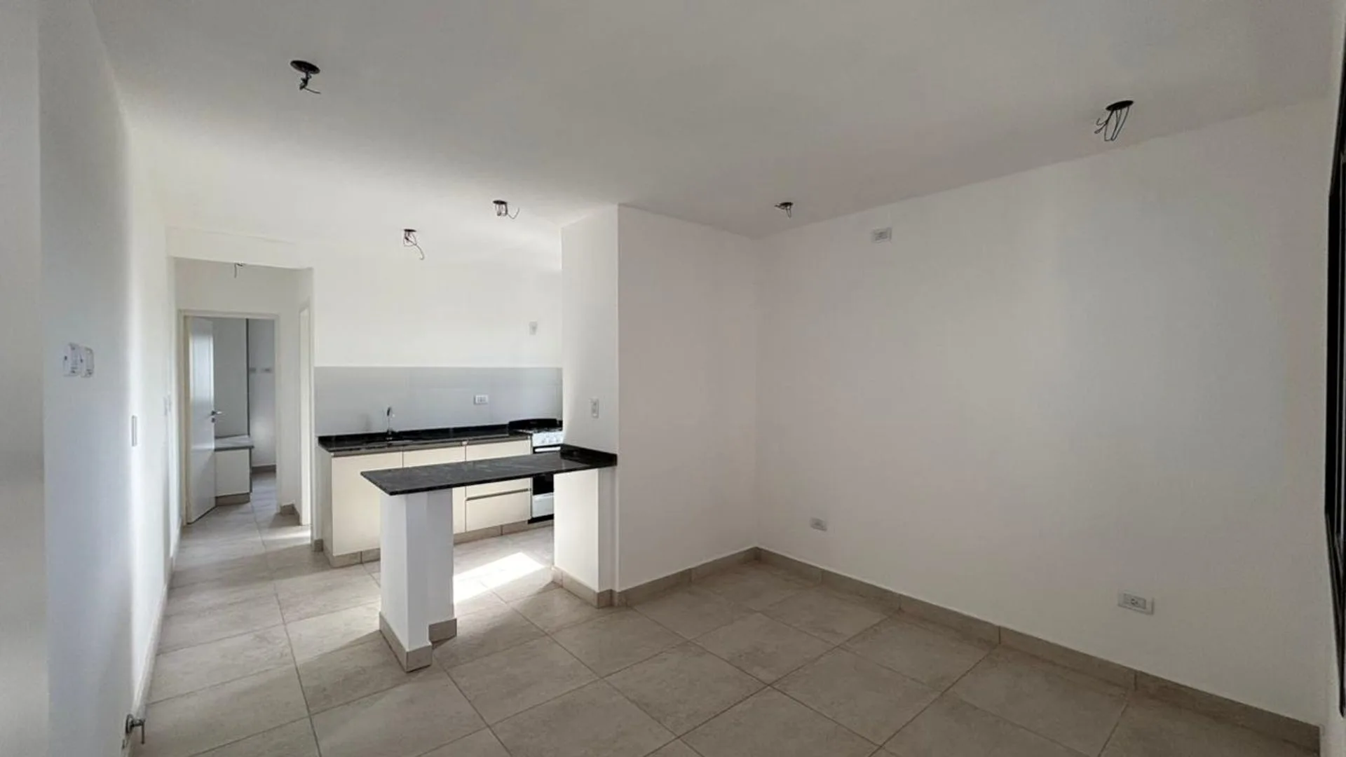 ALQUILER DEPARTAMENTO CON SUM Y PISCINA (1 HAB) foto 4