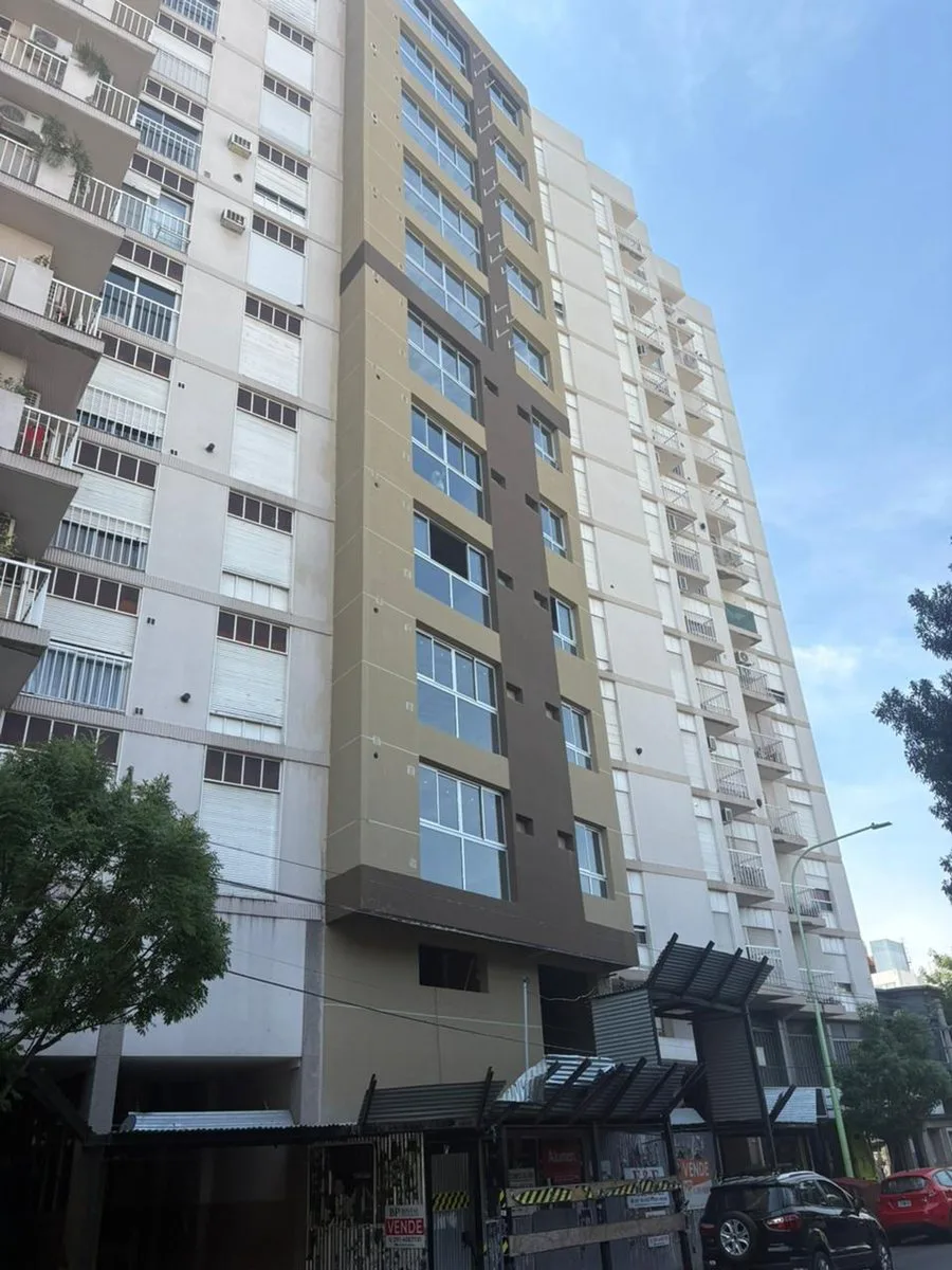 VENTA DPTOS 1 DORMITORIO-ALSINA 512 ESQ. ALEM !! foto 2