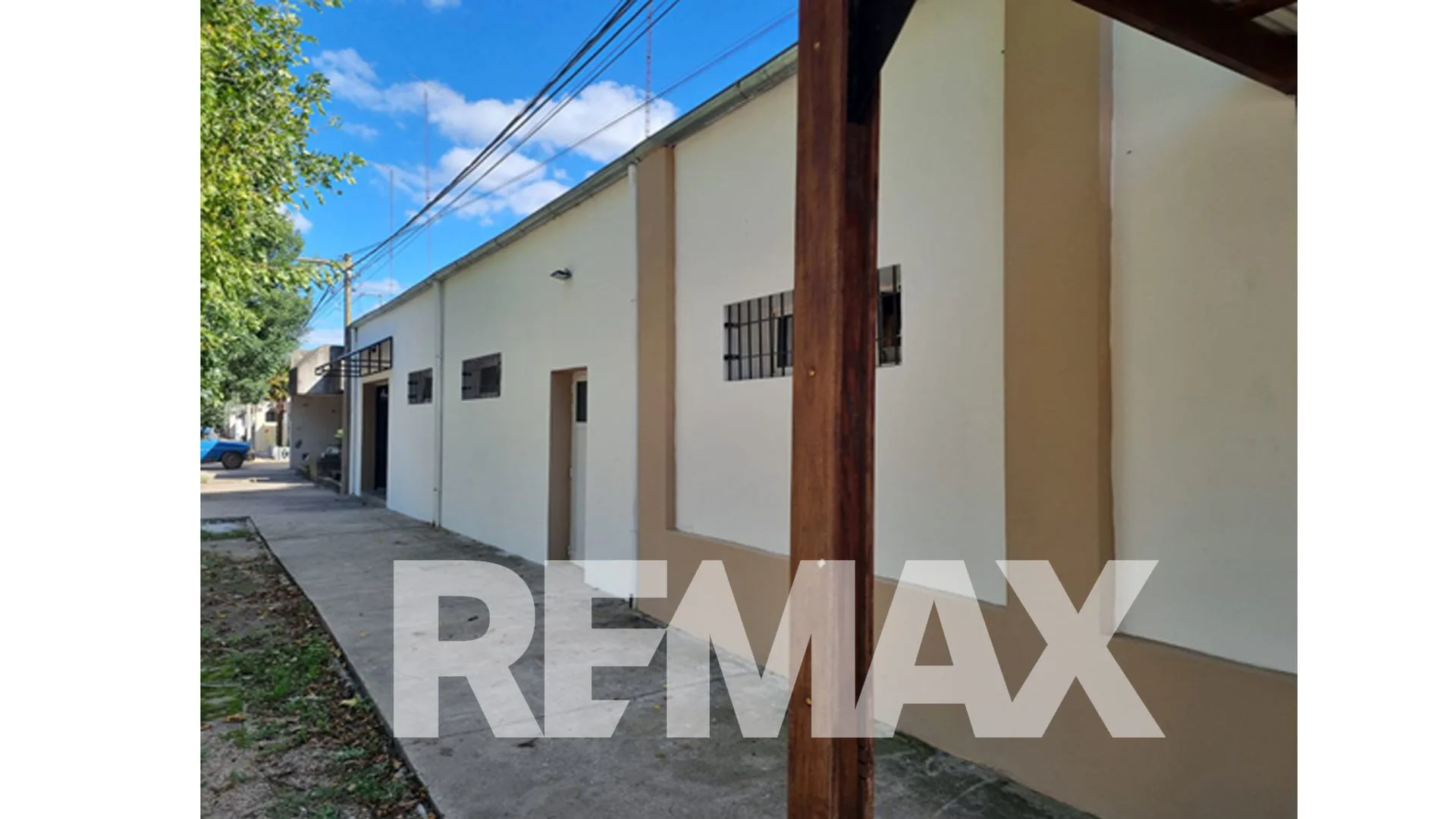 SUPERMERCADO EN FUNCIONAMIENTO+INMUEBLE EN CARRERA foto 3