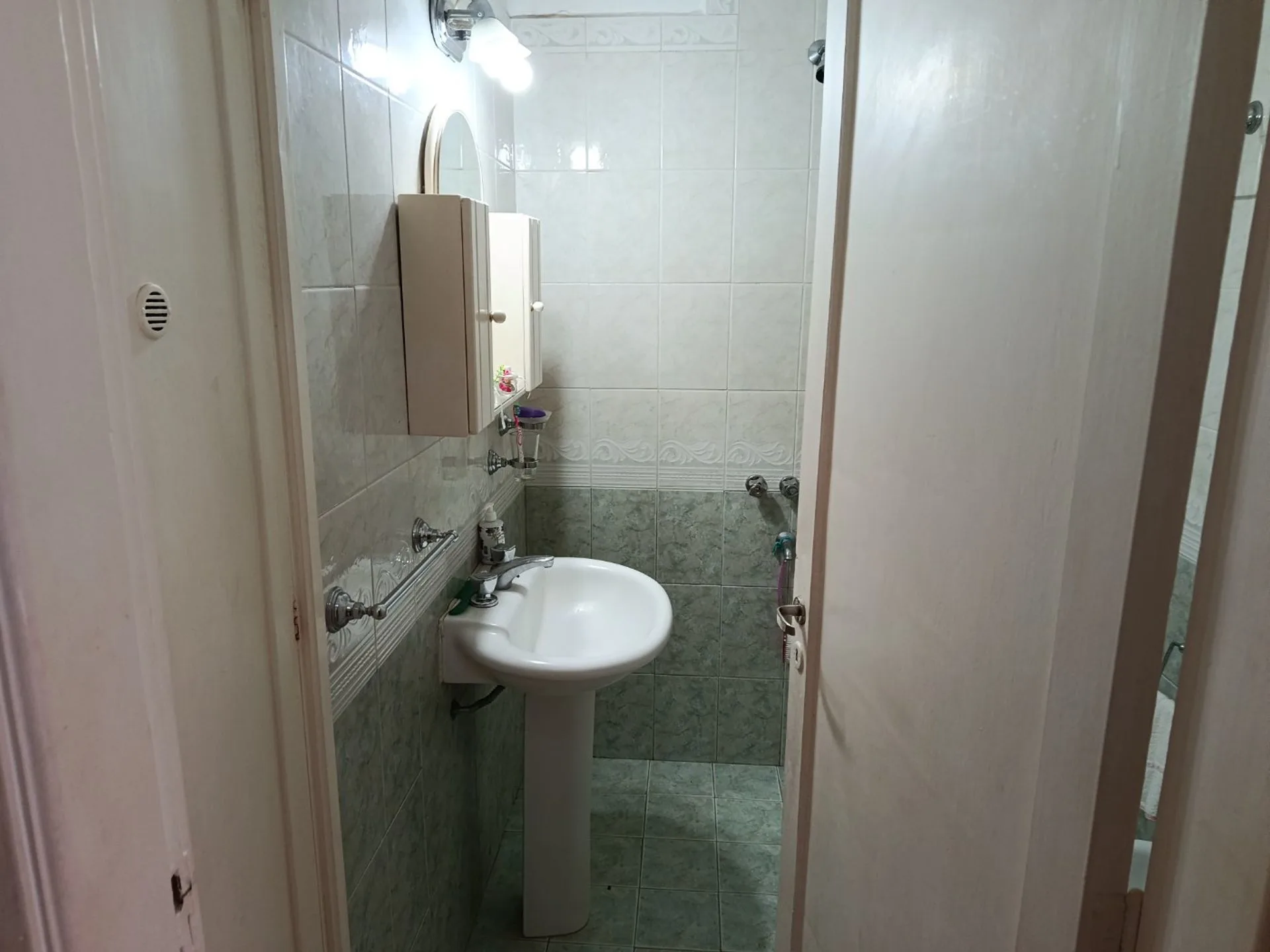 CASA 2 DORMITORIOS,  BARRIO SARMIENTO. foto 4