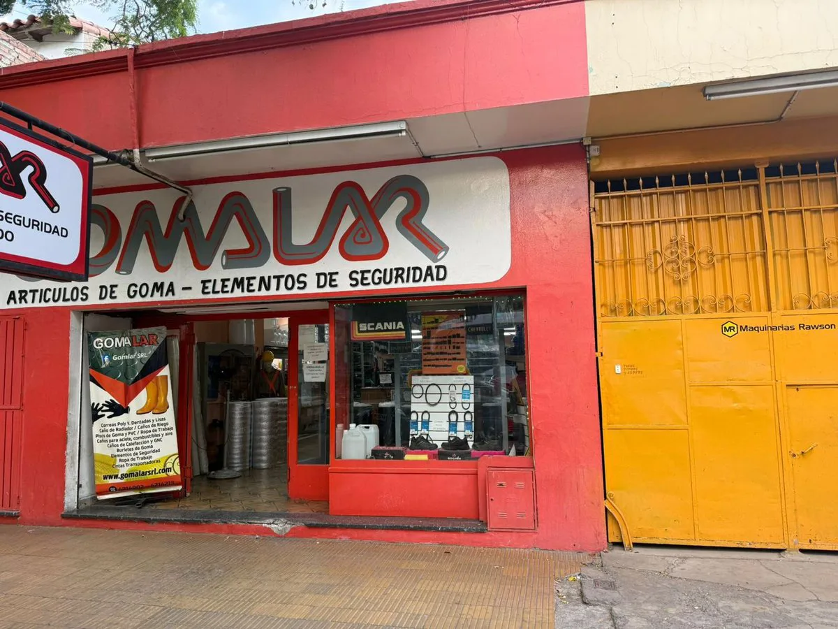 SALON COMERCIAL MAS GALPON. AV RAWSON, CAPITAL foto 2
