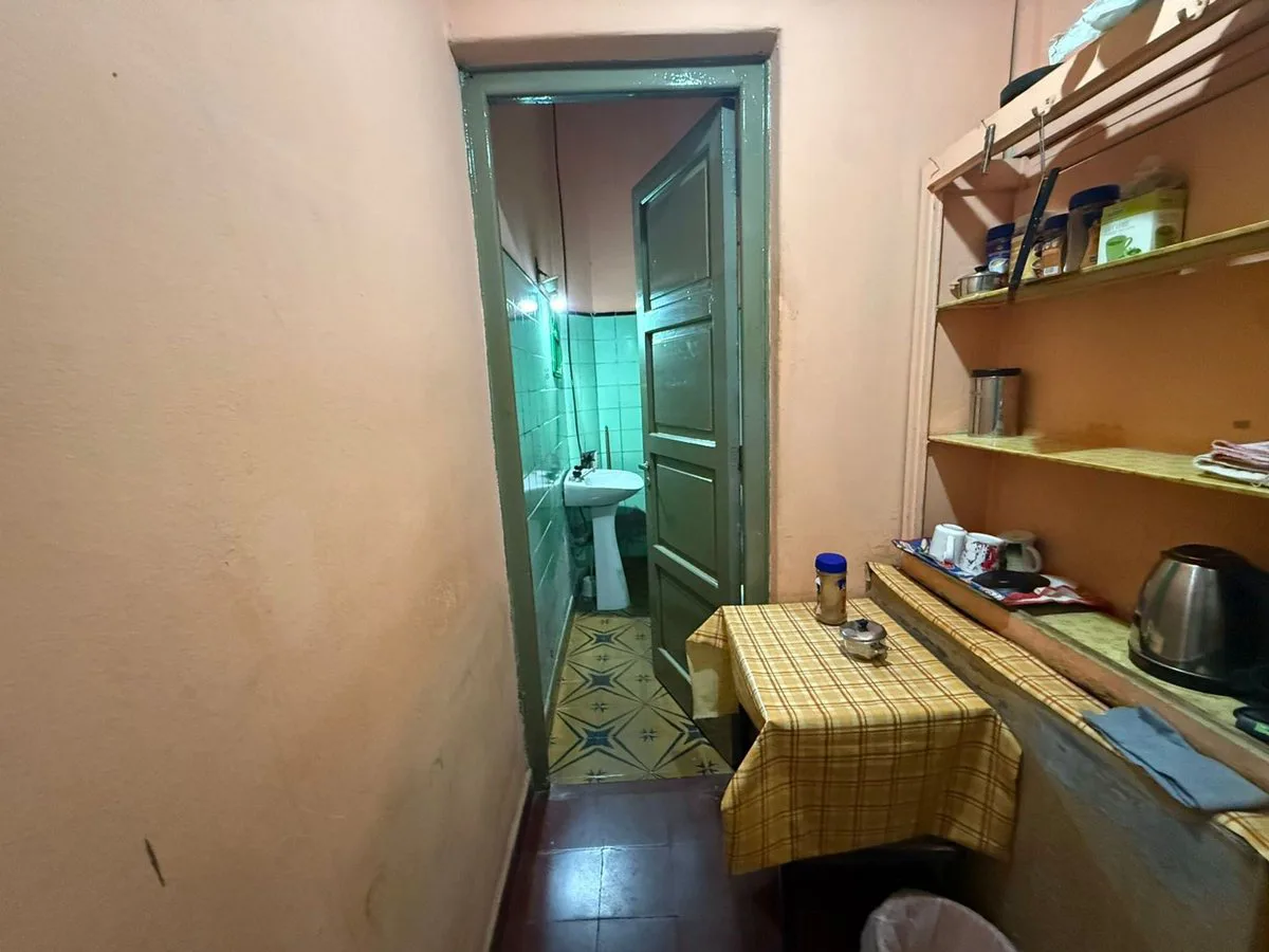 SALON COMERCIAL MAS GALPON. AV RAWSON, CAPITAL foto 5