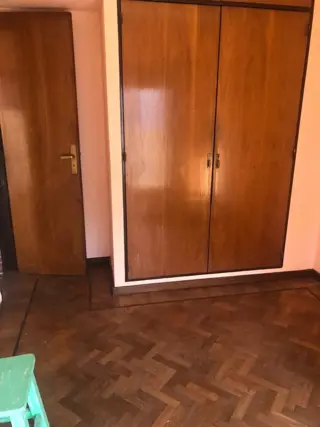 Venta departamento. Piso de 4 ambientes al frente con Balcón. Parque Patricios. foto 5