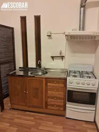 Venta de departamento de 34mt2 con pequeño patio interno, en planta baja. foto 2