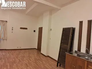 Venta de departamento de 34mt2 con pequeño patio interno, en planta baja. foto 3