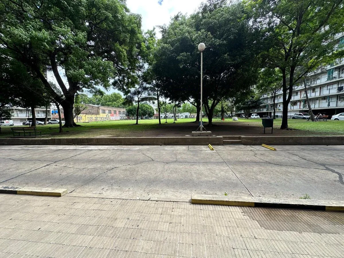 Depto. a reciclar en edificio empleados d comercio foto 2