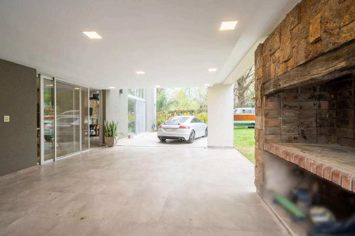 REMAX VENDE CASA IMPONENTE EN COUNTRY LOS MOLINOS foto 4