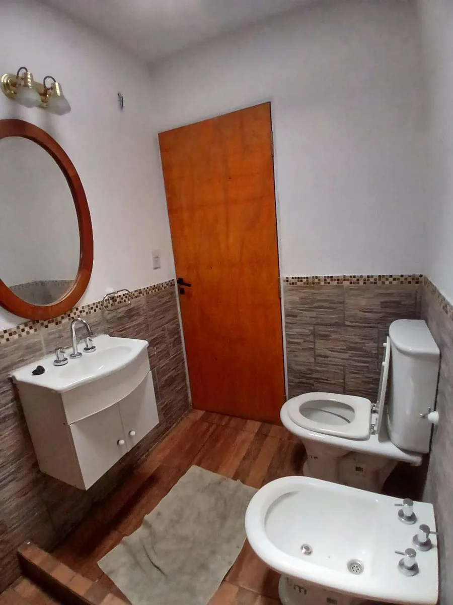 VENTA CASA 2 DORM. -  B° VICOR - OPORTUNIDAD foto 5