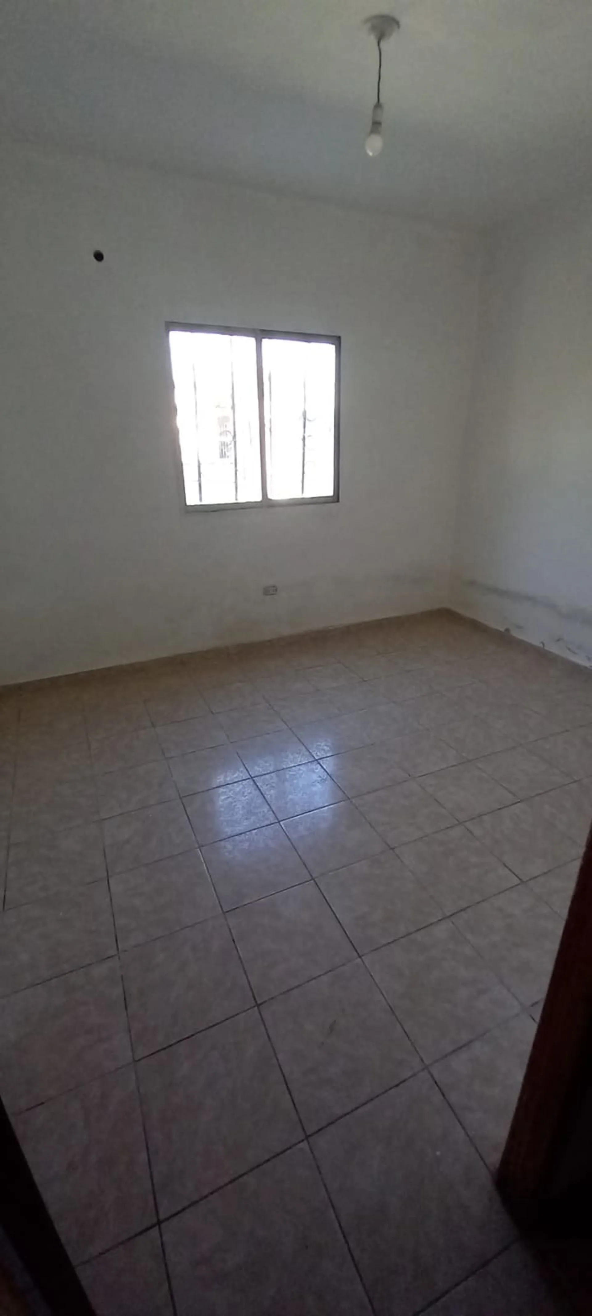 SE ALQUILA DEPTO 1 DORMITORIO - B° MALVINAS ARGENT foto 5
