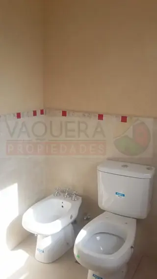 Importante casa a estrenar en el Barrio San Matias. foto 5