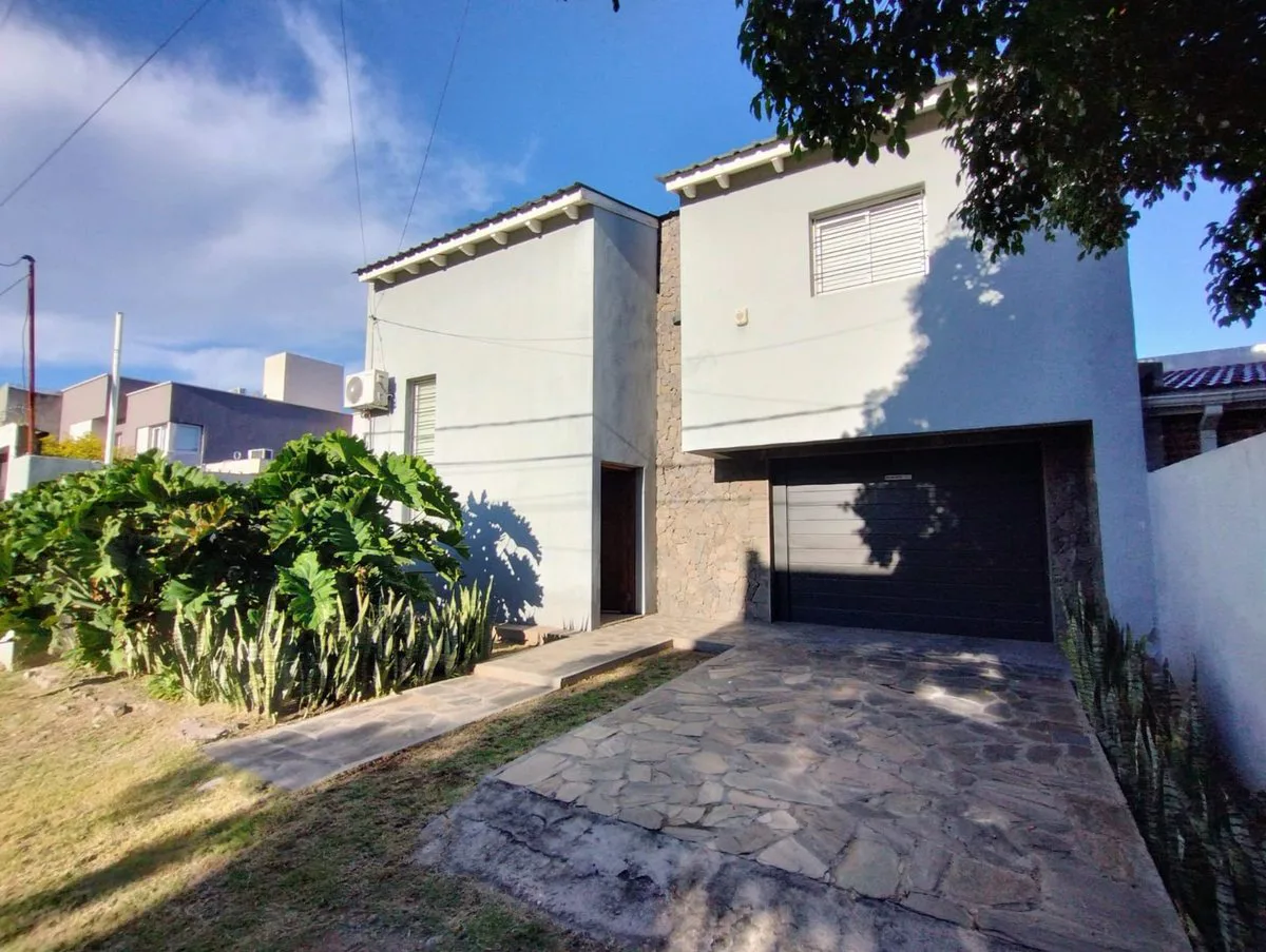 SE VENDE CASA EN B° ACHACHAY, ZONA ALTA CATAMARCA foto 2
