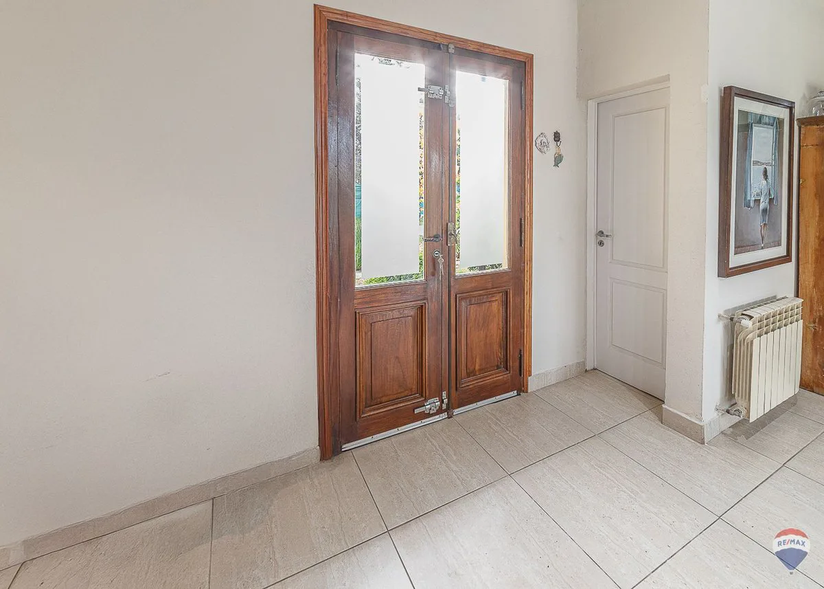 VENTA CASA 4 DORM MANZANARE CHICO PILAR APTO CRED foto 3
