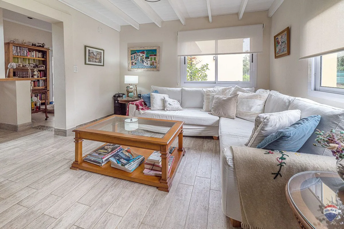 VENTA CASA 4 DORM MANZANARE CHICO PILAR APTO CRED foto 4