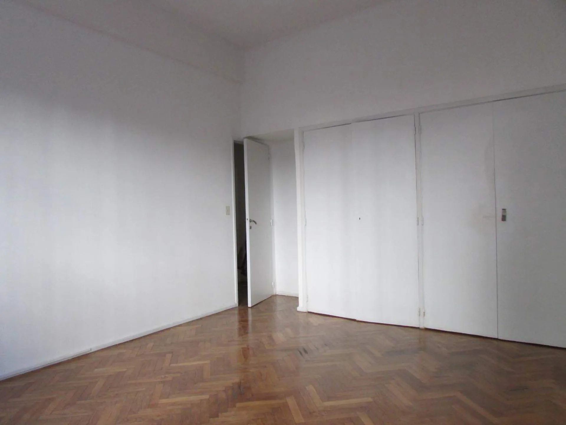 VENTA DEPARTAMENTO 3 AMBIENTES BARRIO NORTE foto 3