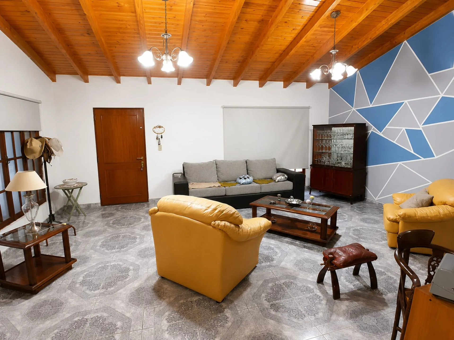 CASA EN B° SMATA , APTA CREDITO. CAPITAL foto 3