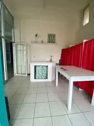 Local comercial en alquiler. foto 3