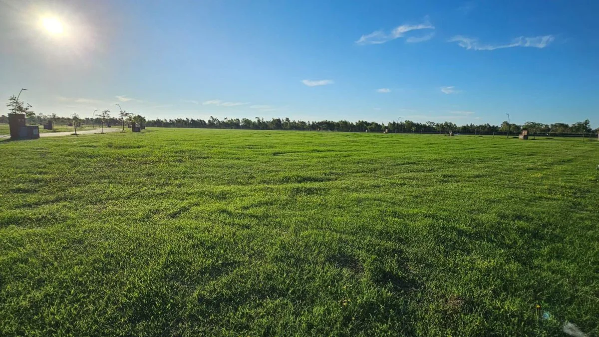 VENTA LOTE INTE PUERTOS BARRIO AMARRAS EXC ORIENTA foto 2
