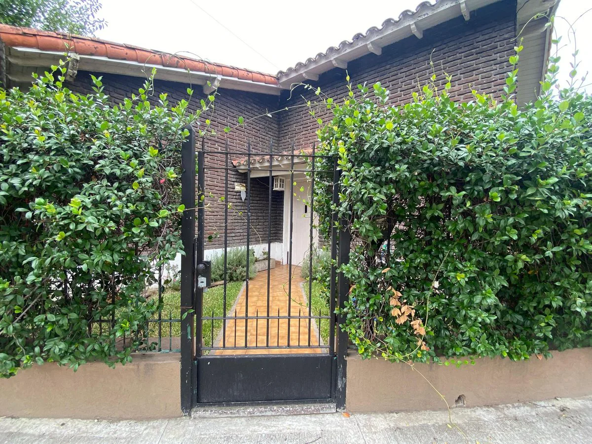 CASA 3 AMBIENTES VENTA HURLINGAM APTO CREDITO foto 4