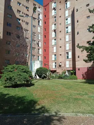 DEPARTAMENTO DE 4 AMBIENTES AMPLIOS CON BALCON foto 1