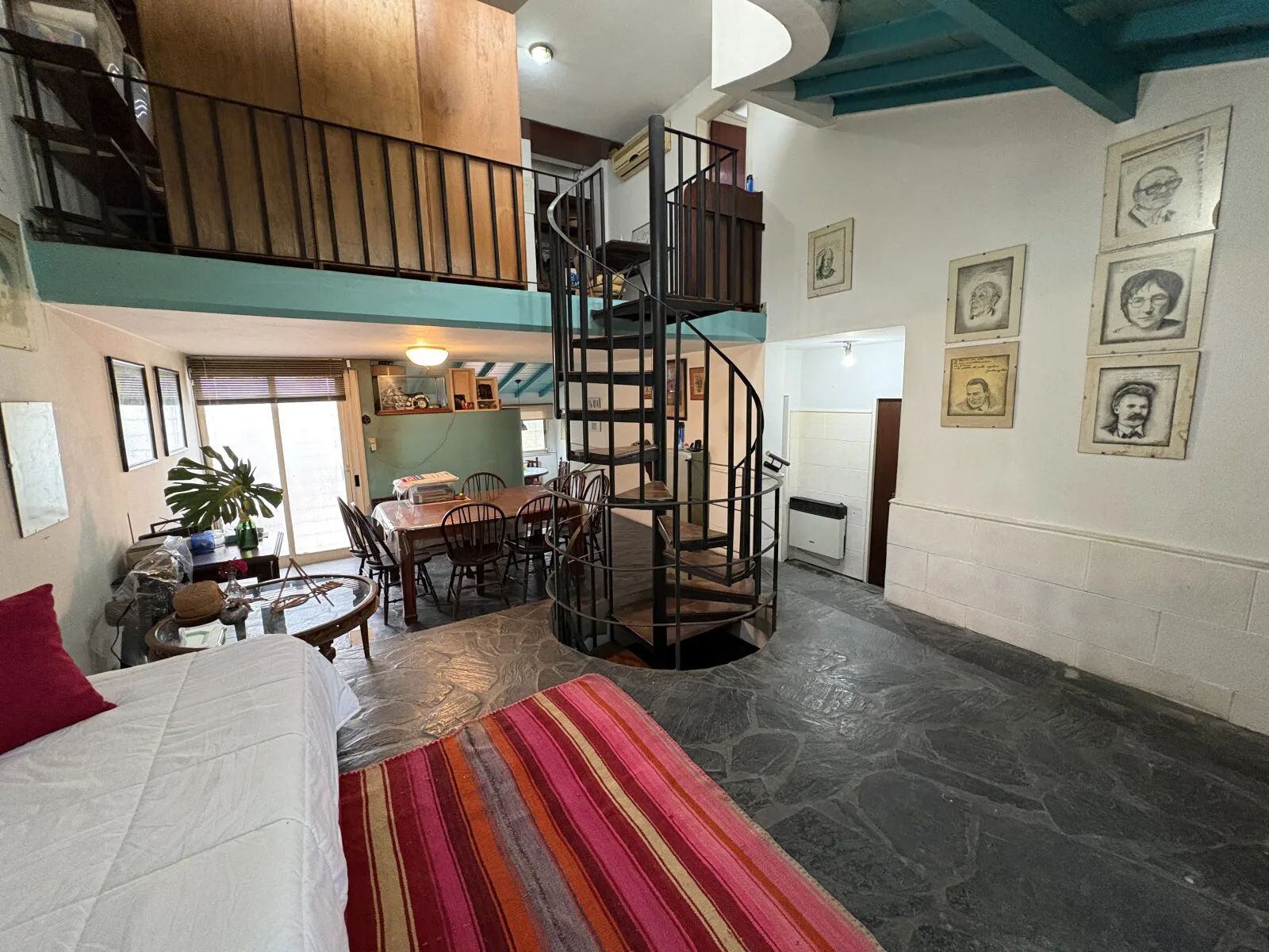 Casa con Diseño y Excelente Distribución foto 2
