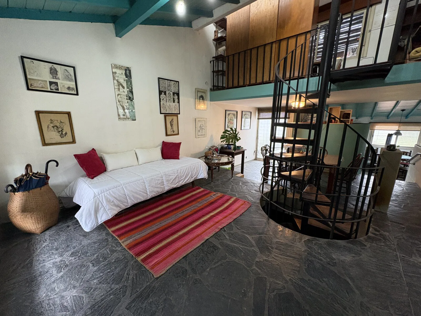 Casa con Diseño y Excelente Distribución foto 3