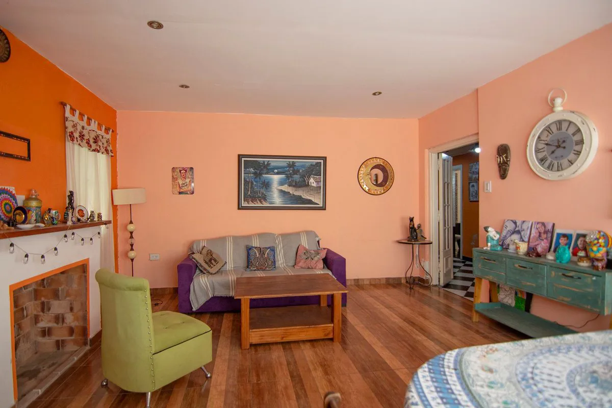 Casa 4 ambientes en venta Boulogne Jardín Cochera foto 3