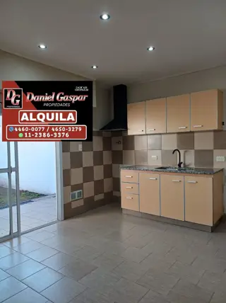 ALQUILER - DUPLEX 3 AMBIENTES C/FONDO LIBRE foto 1