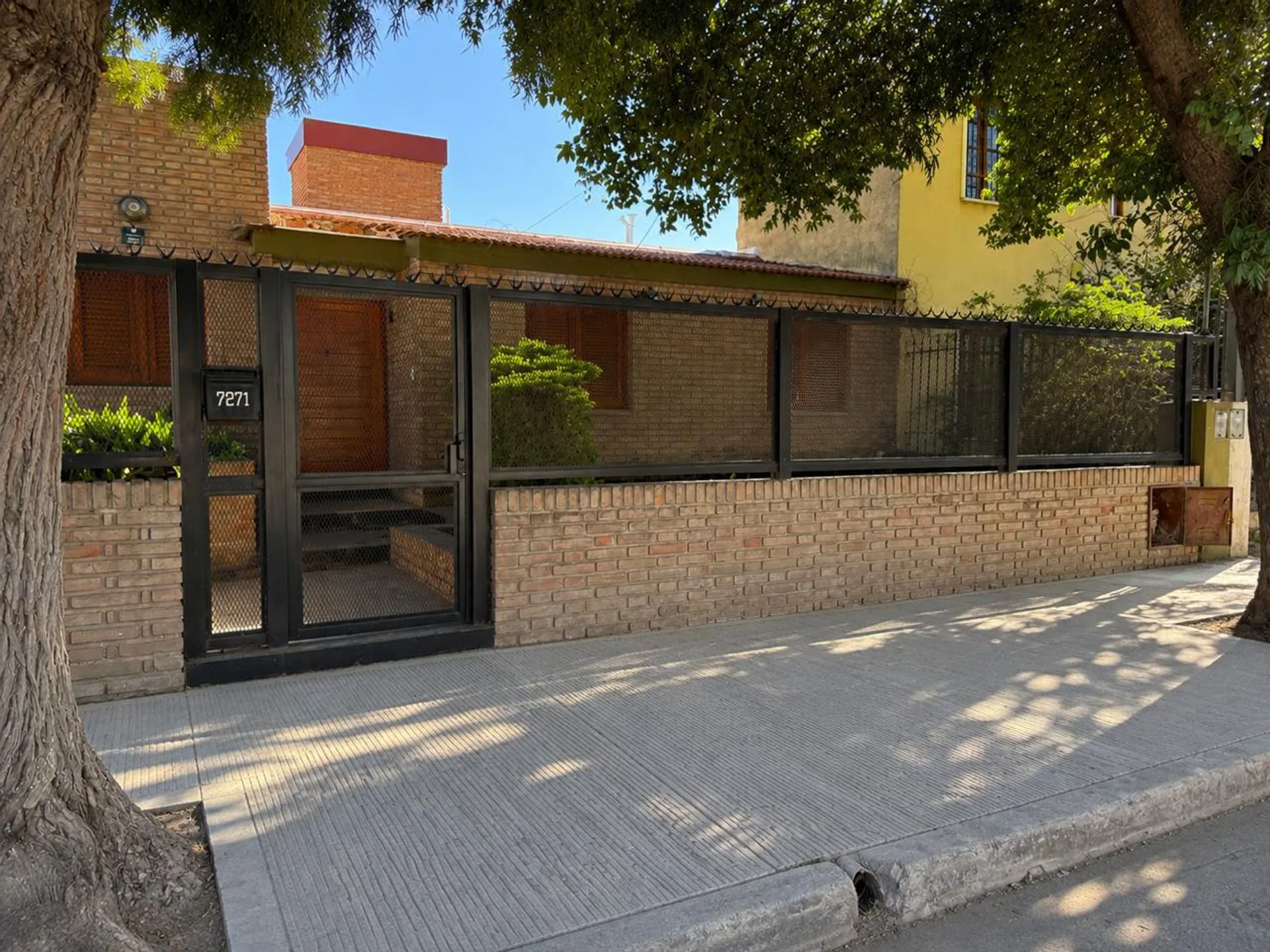 CASA QUINTAS DE ARGÜELLO 186M2 foto 2