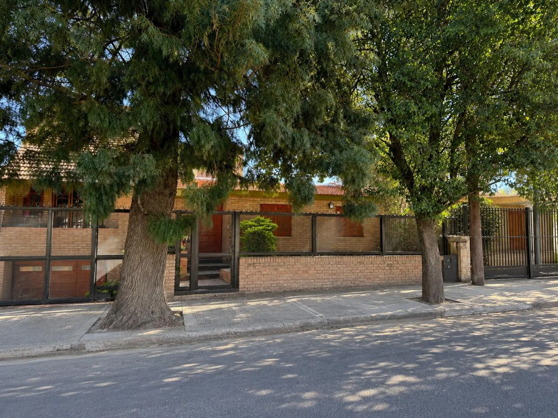CASA QUINTAS DE ARGÜELLO 186M2 foto 5