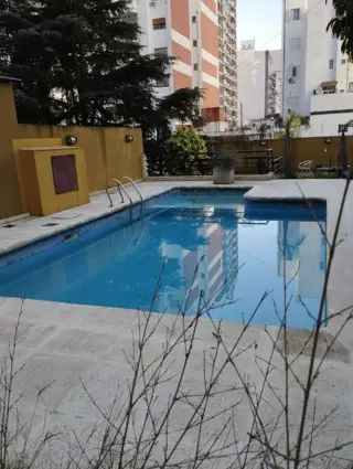 Monoambiente Amoblado equipado Edf Pileta y Solárium foto 3