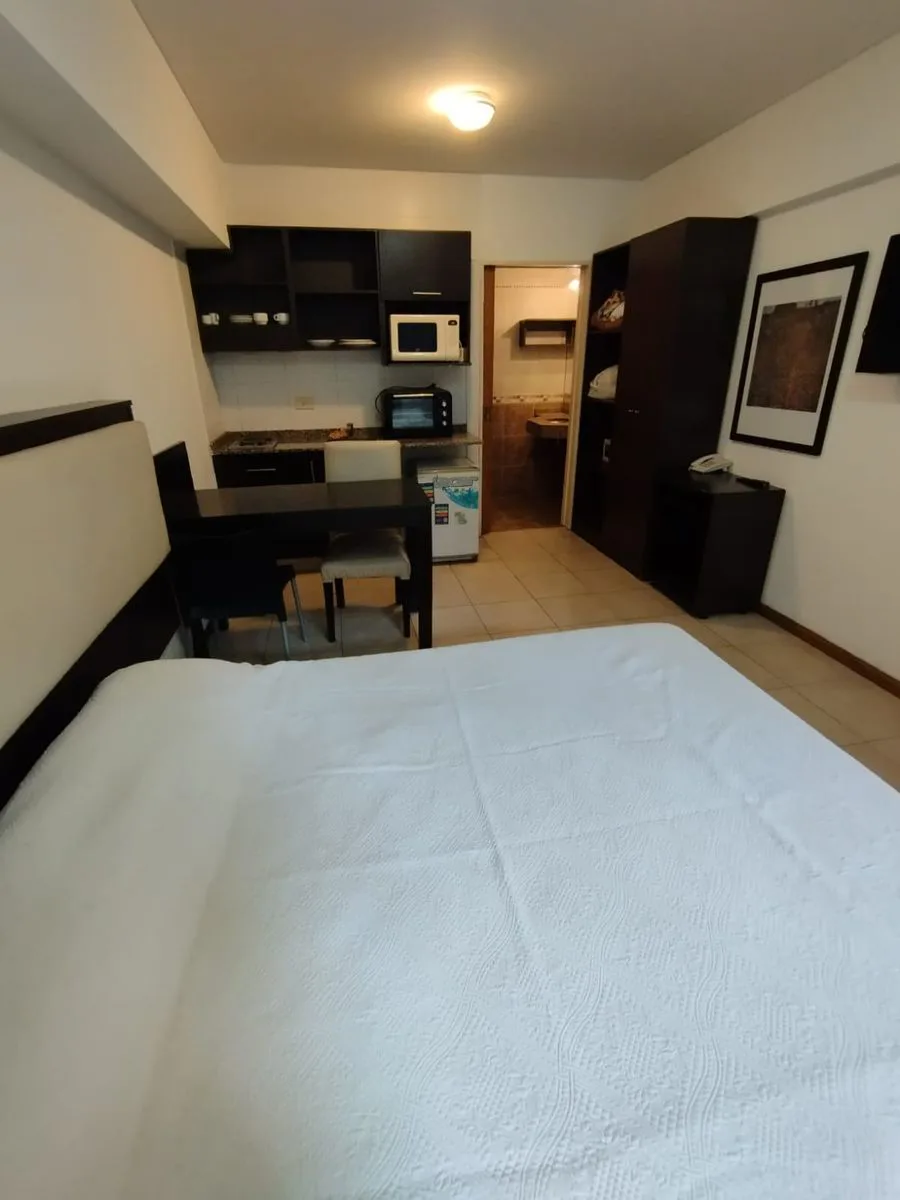 Studio apartment in Núñez – photo 16 of 18