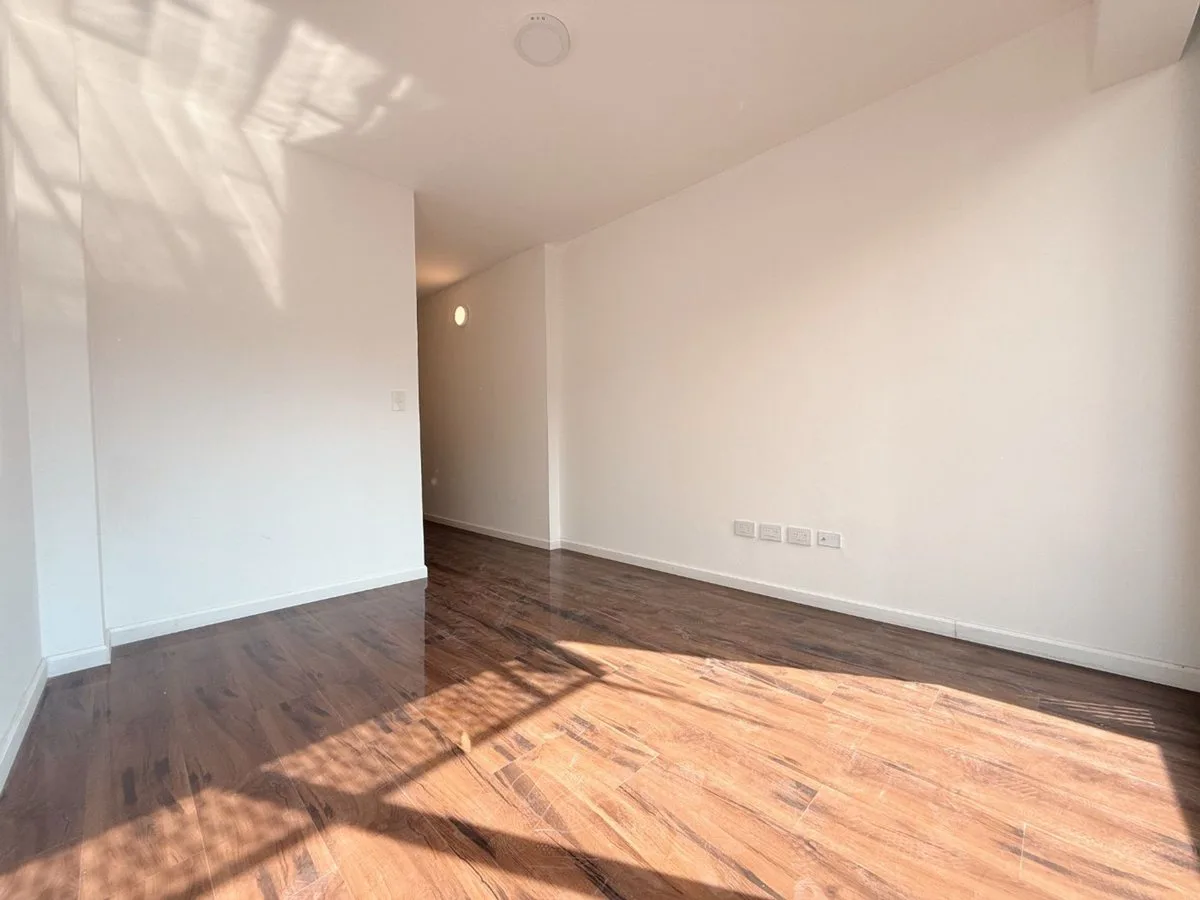 VENTA DOS AMBIENTES EN MONSERRAT foto 4
