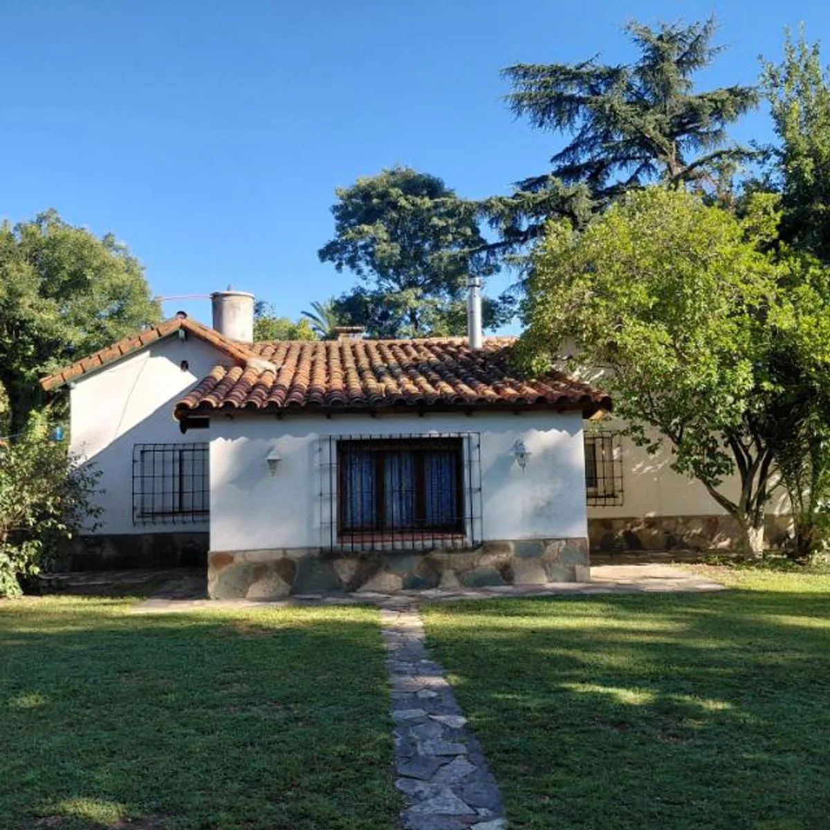 Quinta 6 lotes, 2 casas de 3/4 ambientes c/pileta foto 3