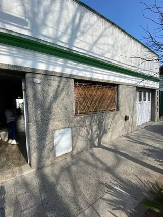 VENTA DE IMPORTE CASA EN LA ZONA DE FLORIDA OESTE. foto 2