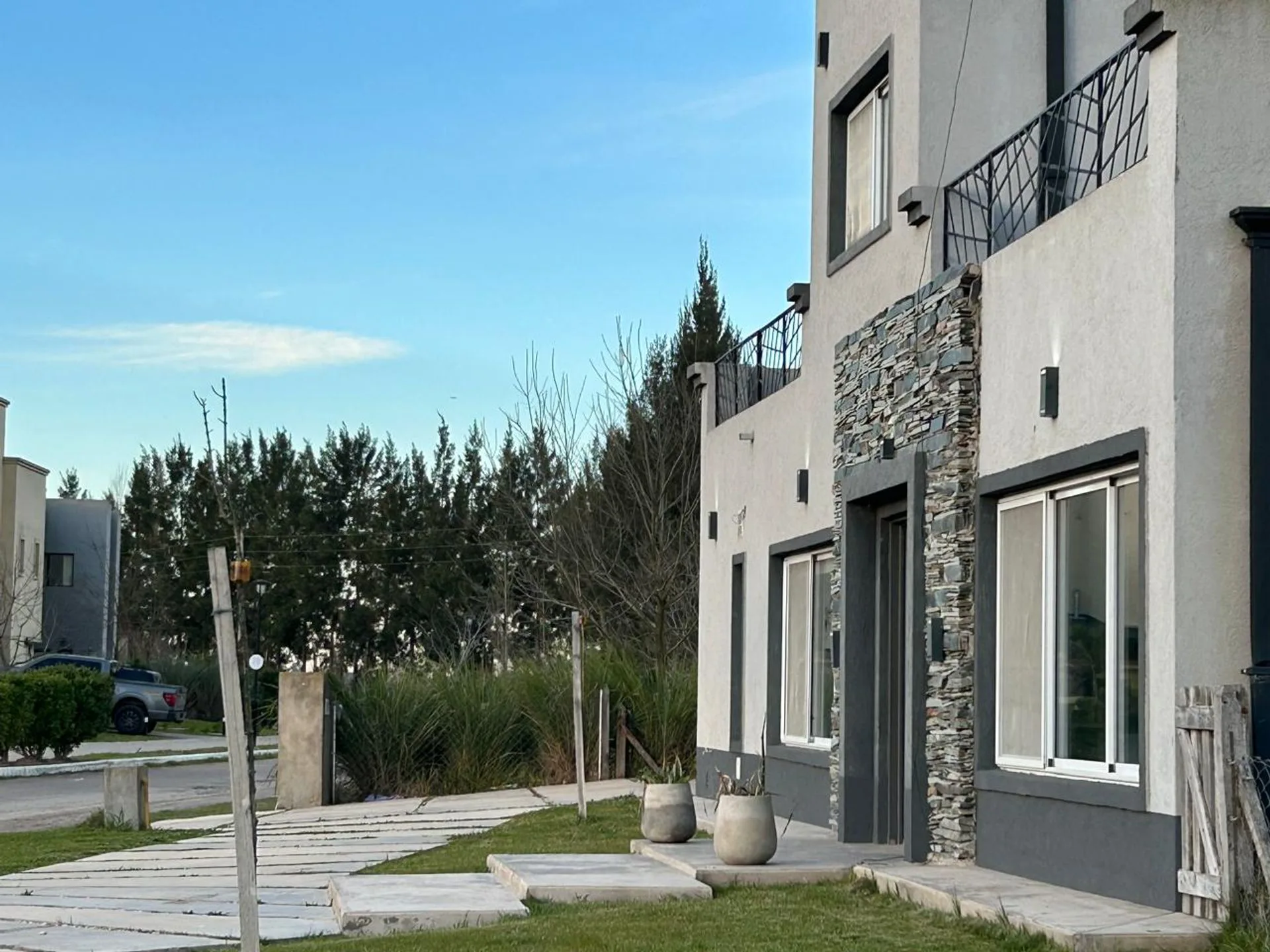 Casa de 7 ambientes en Venta en Canning foto 3
