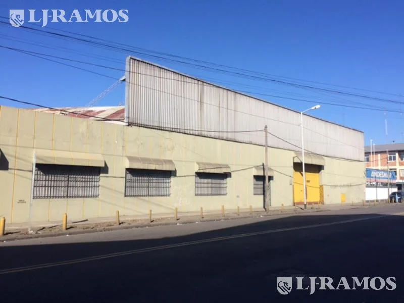 Depósito en Venta en Avellaneda foto 2