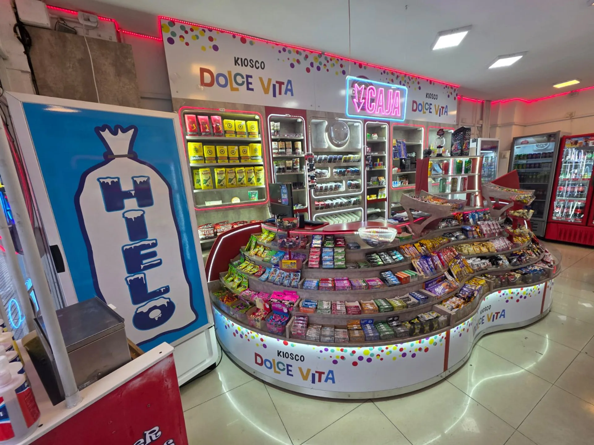 VENTA FONDO DE COMERCIO KIOSCO DRUGSTORE CABALLITO foto 3