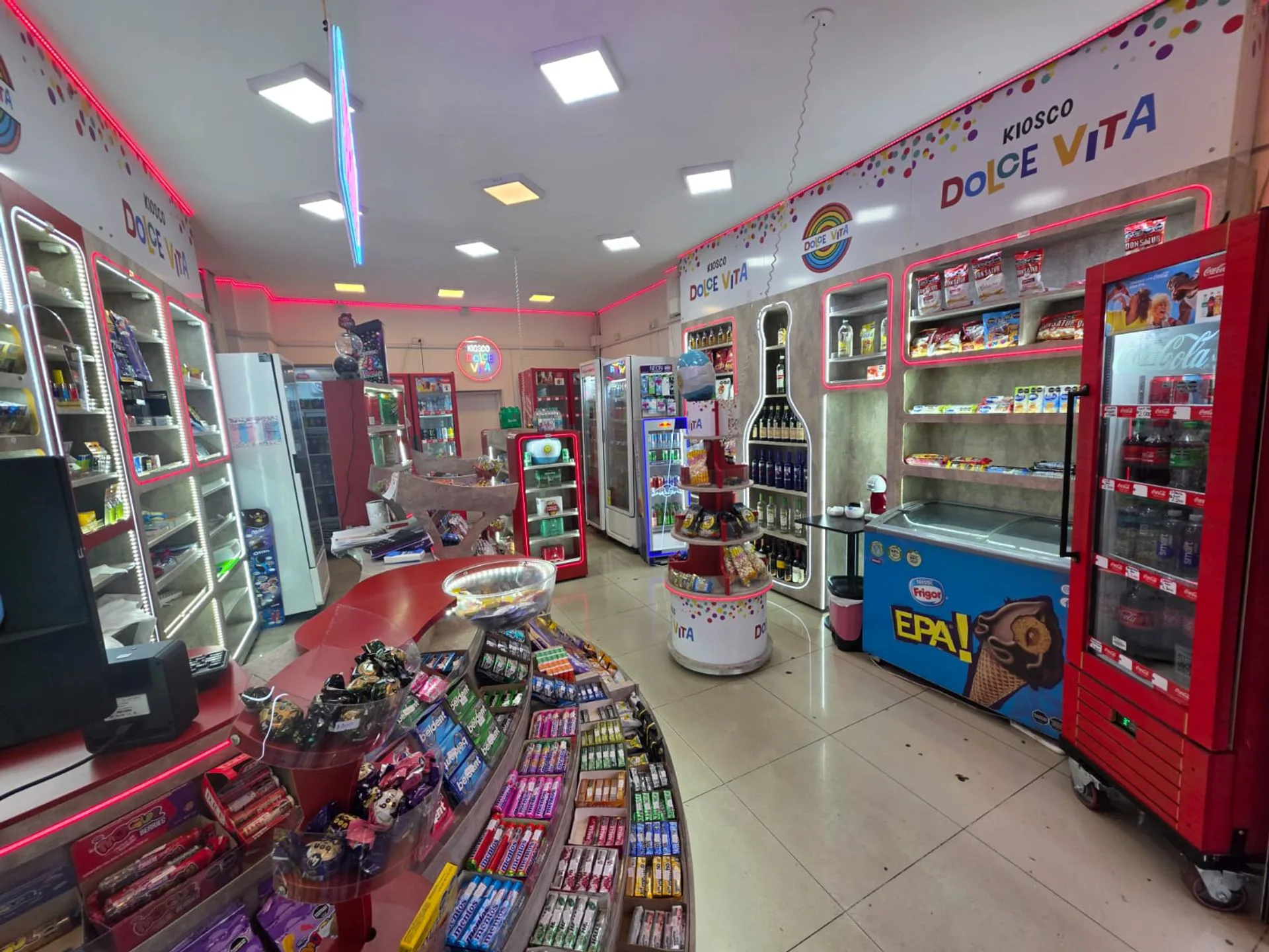 VENTA FONDO DE COMERCIO KIOSCO DRUGSTORE CABALLITO foto 4