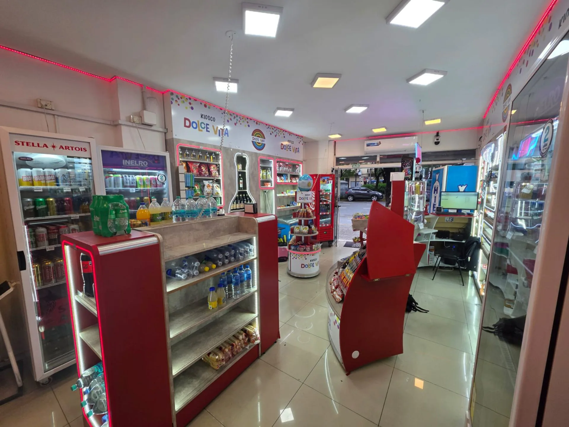 VENTA FONDO DE COMERCIO KIOSCO DRUGSTORE CABALLITO foto 5