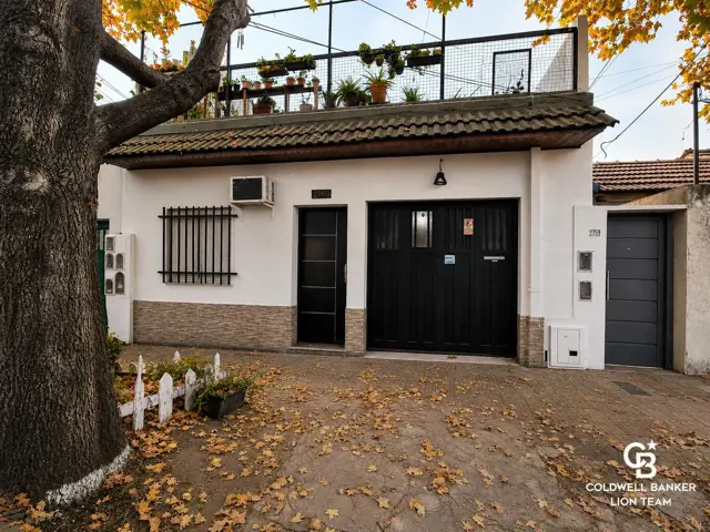 Venta de casa 4 ambientes en Villa Ballester