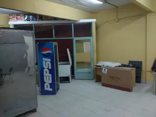 Venta local 110 metros 2 de losa apto comercial oficina deposito en Ituzaingo foto 3