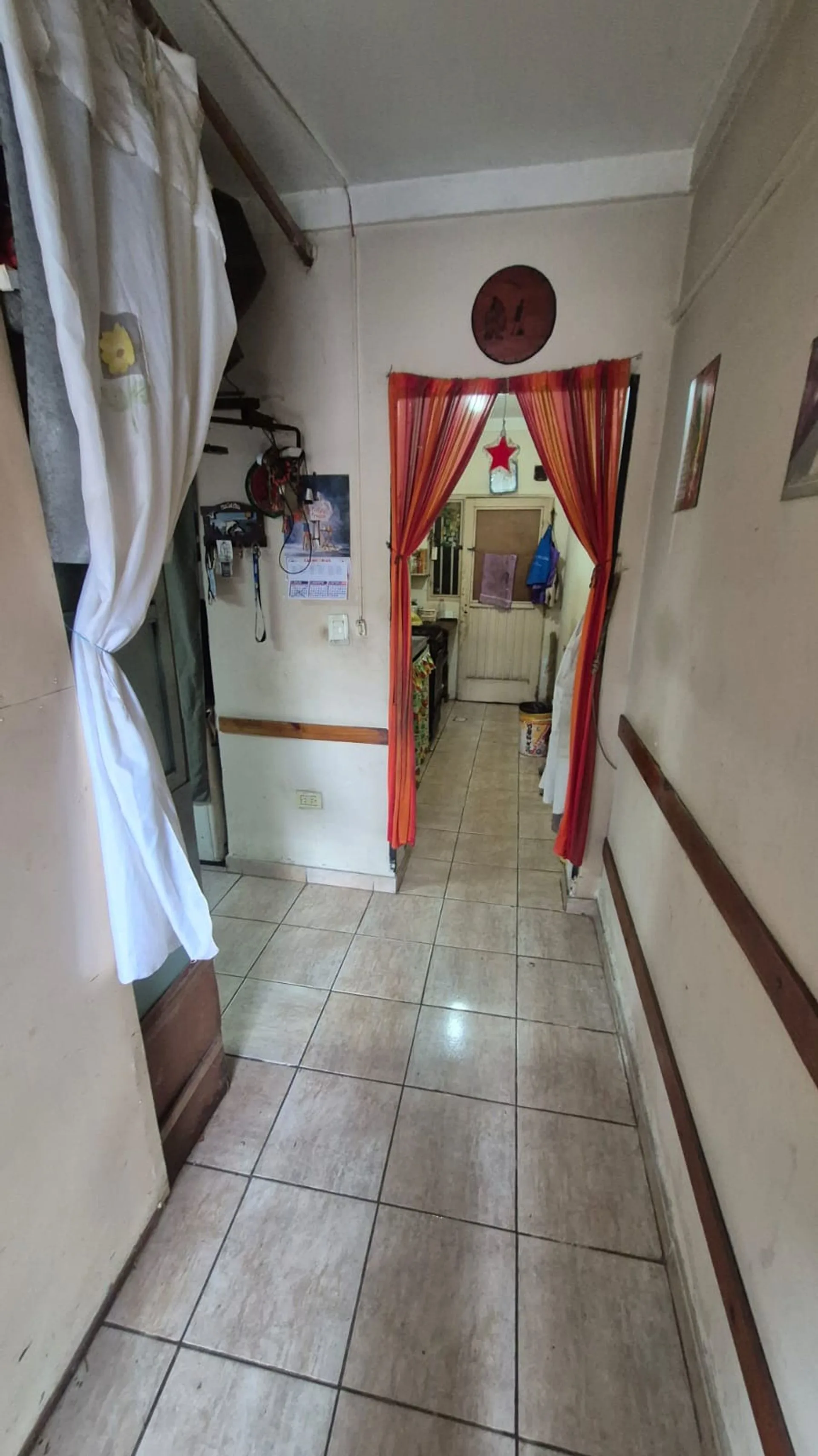 CASA 6 AMBIENTES VENTA, VILLA LUGANO foto 2