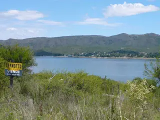 2 TERRRENOS EN CARLOS PAZ CON LA MEJOR VISTA AL LAGO. LOTES DE CATEGORIA foto 2