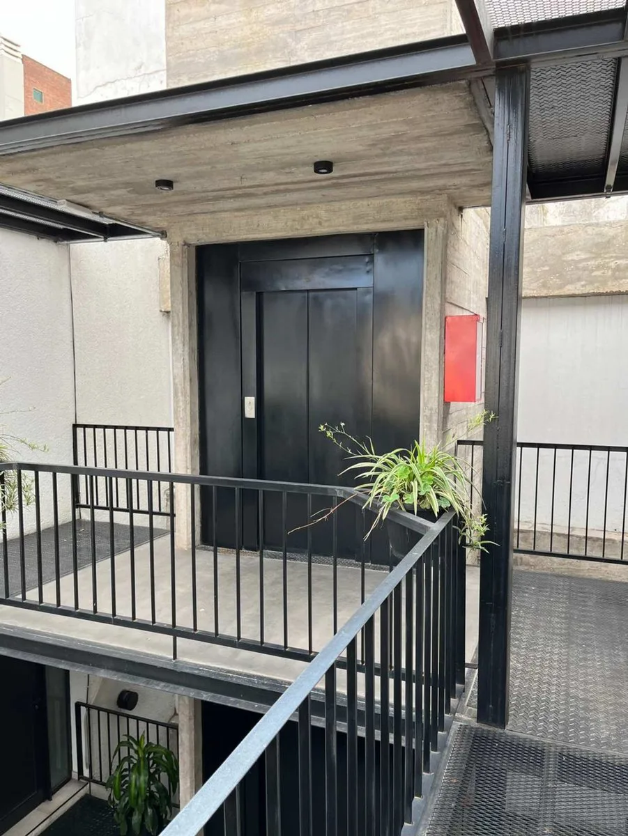 VENTA DPTO CON TERRAZA ALTO ALBERDI MTS NVO CENTRO foto 3