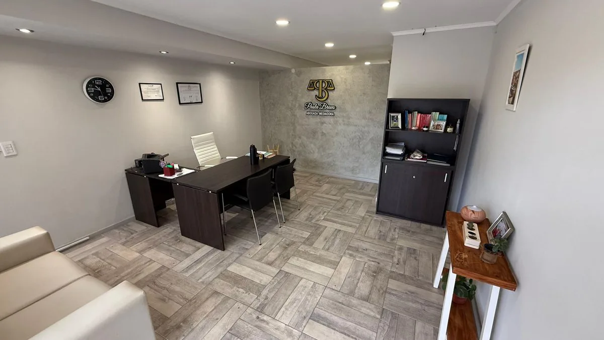 Se vende Local/oficina en Av. Laprida al 400 - VT foto 5