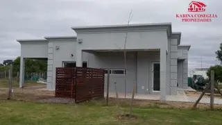 CASA EN VENTA A ESTRENAR ,  B°  SAN RAMIRO, PILAR DEL ESTE foto 3