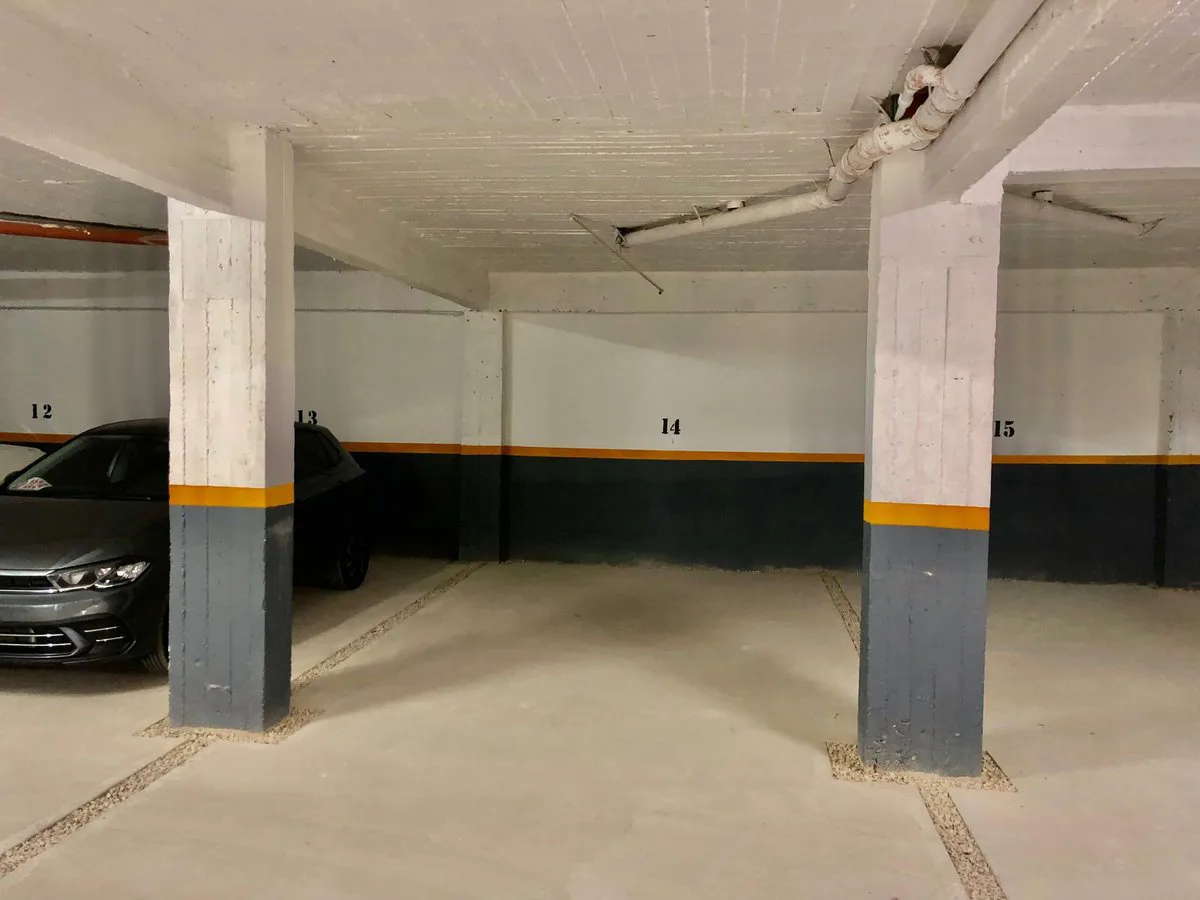 VENTA COCHERA CUBIERTA EN PB A ESTRENAR foto 3