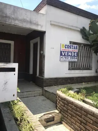 PH AL FRENTE SOBRE AVENIDA SARRATEA. foto 1